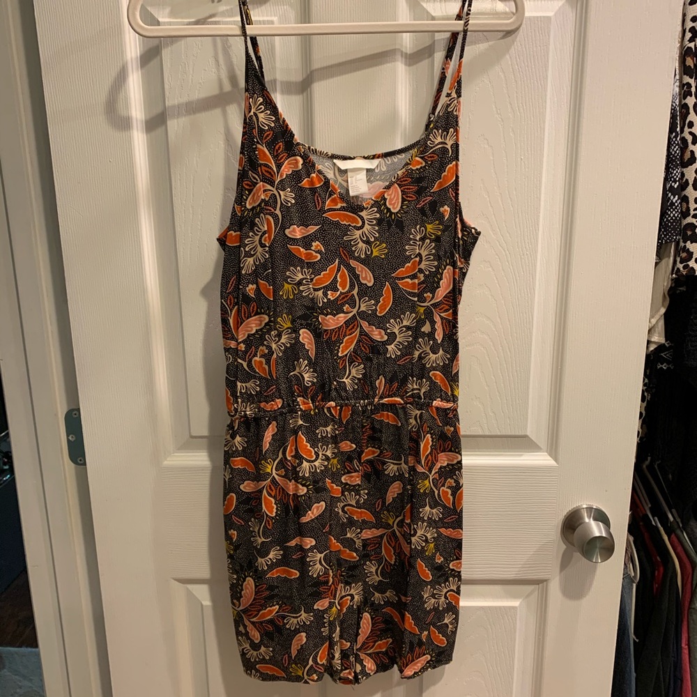 Romper with Pockets!! 🤗